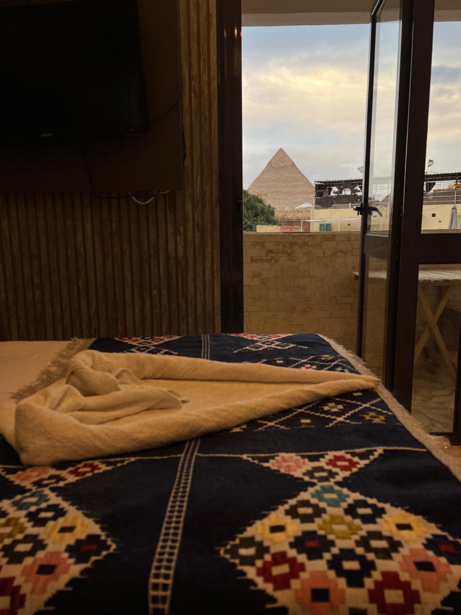 Pyramids Top In Cairo Exterior photo